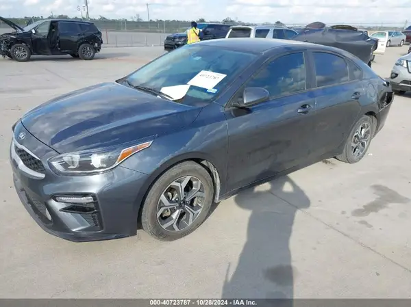 3KPF24AD7ME373577 2021 KIA FORTE - Image 2