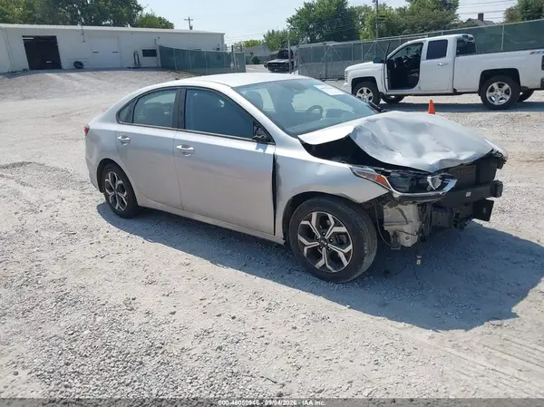 3KPF24AD7ME377239 2021 KIA FORTE - Image 1