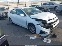 3KPF24AD7ME377564 2021 KIA FORTE
