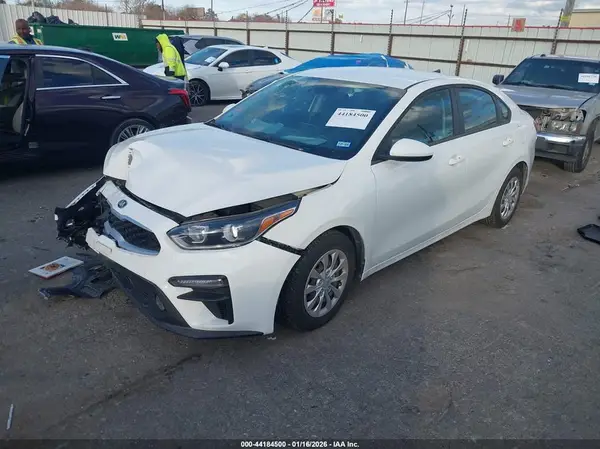3KPF24AD7ME377564 2021 KIA FORTE - Image 2