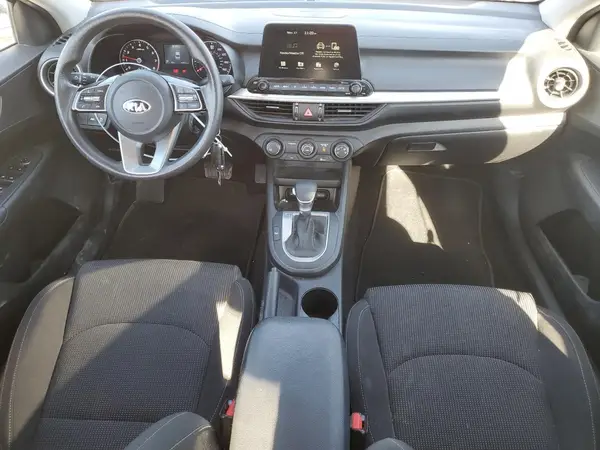 3KPF24AD7ME377659 2021 KIA FORTE - Image 8