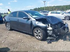 3KPF24AD7ME377807 2021 KIA FORTE