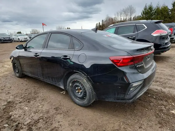 3KPF24AD7ME378228 2021 KIA FORTE - Image 2