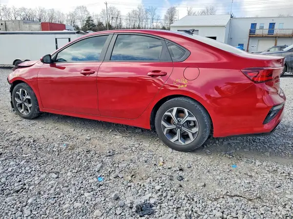 3KPF24AD7ME378956 2021 KIA FORTE - Image 2