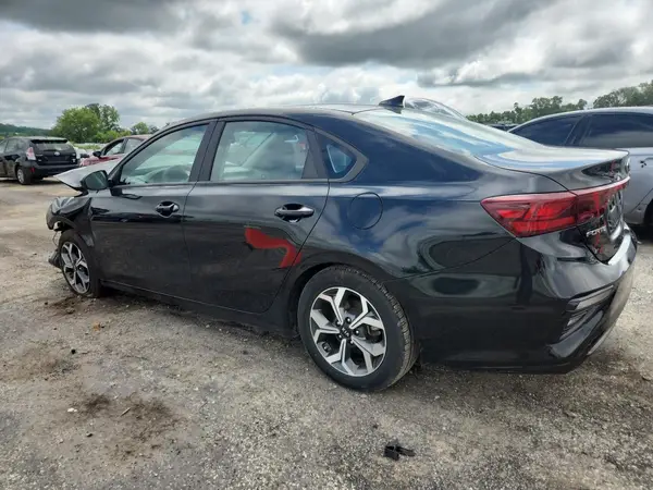 3KPF24AD7ME379394 2021 KIA FORTE - Image 2