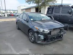 3KPF24AD7ME380903 2021 KIA FORTE
