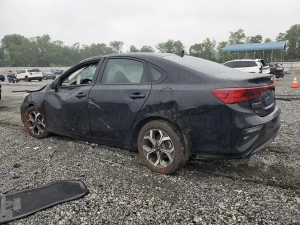 3KPF24AD7ME382098 2021 KIA FORTE - Image 2