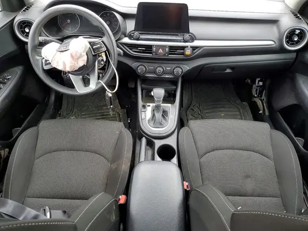 3KPF24AD7ME384983 2021 KIA FORTE - Image 8
