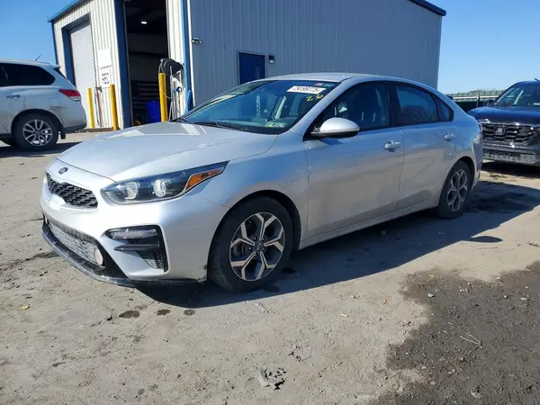 3KPF24AD7ME386068 2021 KIA FORTE - Image 1