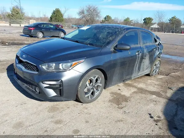 3KPF24AD7ME386703 2021 KIA FORTE - Image 2