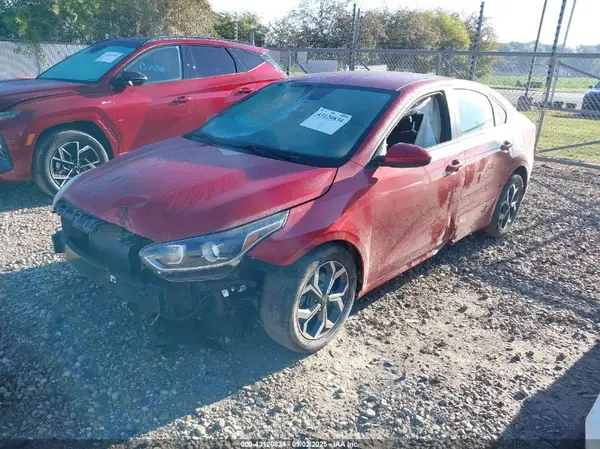 3KPF24AD7ME386765 2021 KIA FORTE - Image 2