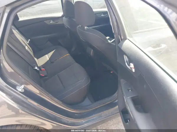 3KPF24AD7ME387821 2021 KIA FORTE - Image 8