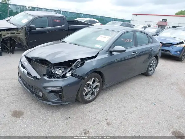 3KPF24AD7ME387964 2021 KIA FORTE - Image 2