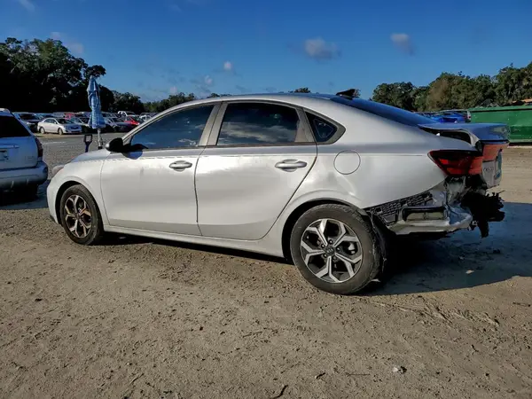 3KPF24AD7ME389794 2021 KIA FORTE - Image 2