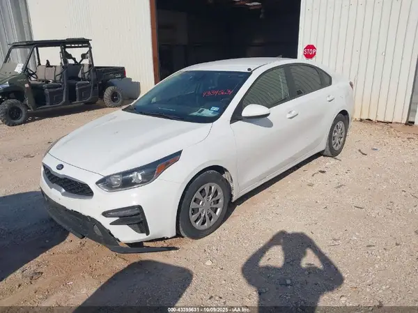 3KPF24AD7ME391643 2021 KIA FORTE - Image 2