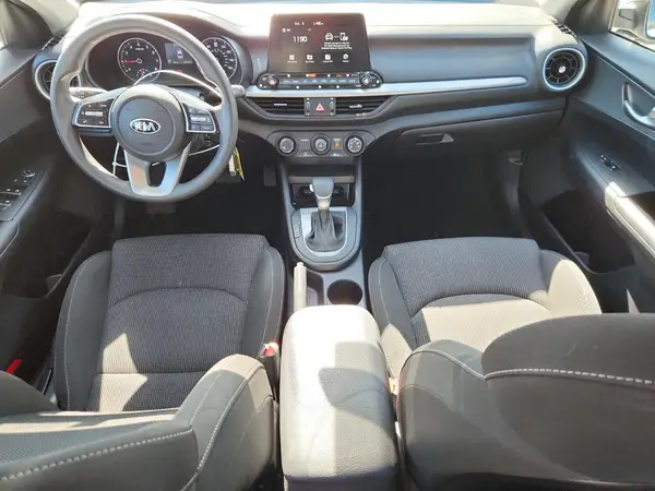 3KPF24AD7ME391898 2021 KIA FORTE - Image 8