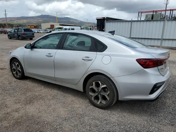 3KPF24AD7ME405220 2021 KIA FORTE - Image 2