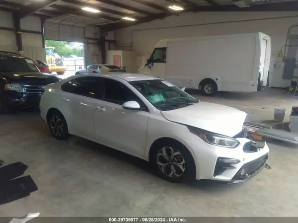 3KPF24AD7ME410966 2021 KIA FORTE - Image 1