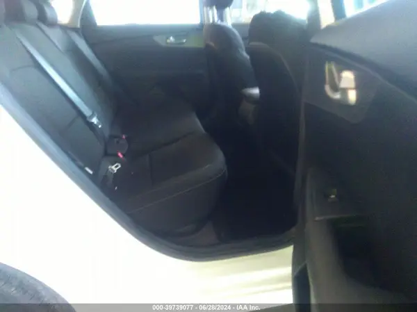 3KPF24AD7ME410966 2021 KIA FORTE - Image 8