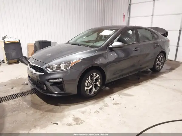3KPF24AD7ME411471 2021 KIA FORTE - Image 2