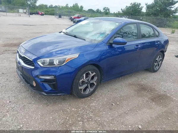 3KPF24AD7ME412118 2021 KIA FORTE - Image 2