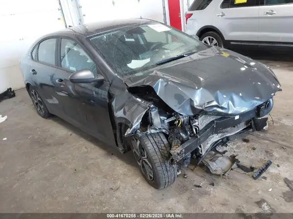 3KPF24AD7ME413866 2021 KIA FORTE - Image 1