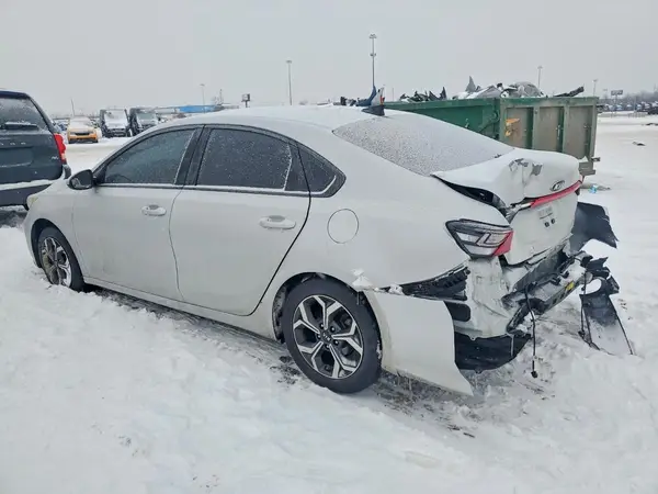 3KPF24AD7ME414869 2021 KIA FORTE - Image 2