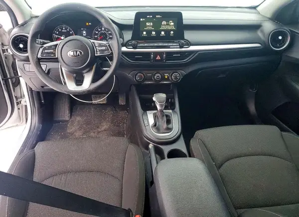 3KPF24AD7ME414869 2021 KIA FORTE - Image 8