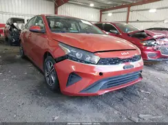 3KPF24AD7NE417353 2022 KIA FORTE