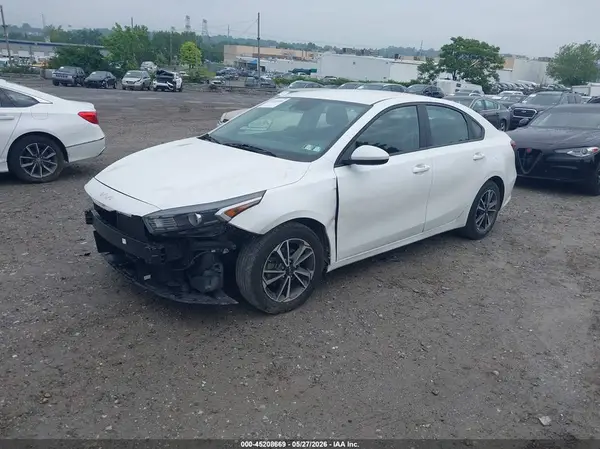 3KPF24AD7NE424545 2022 KIA FORTE - Image 2