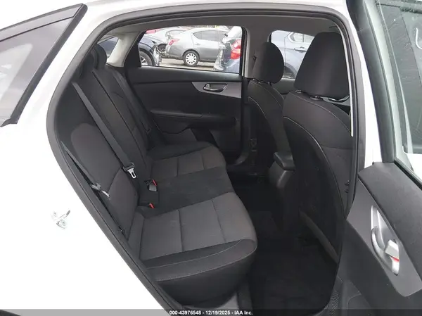 3KPF24AD7NE425128 2022 KIA FORTE - Image 8