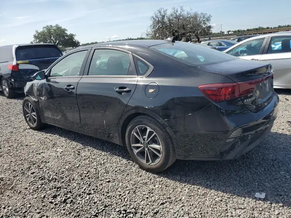 3KPF24AD7NE425484 2022 KIA FORTE - Image 2