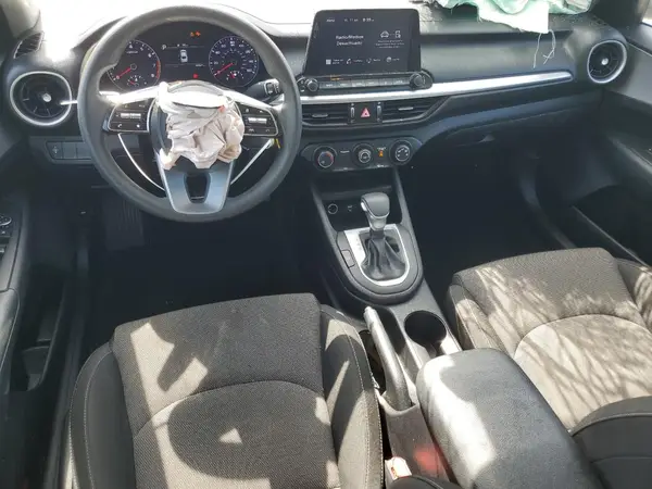 3KPF24AD7NE425484 2022 KIA FORTE - Image 8