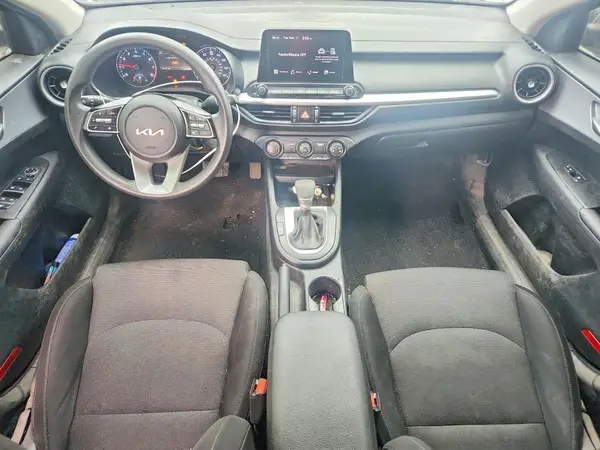 3KPF24AD7NE425596 2022 KIA FORTE - Image 8