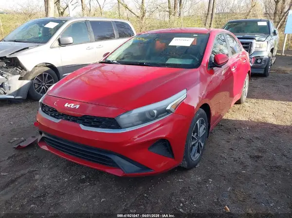 3KPF24AD7NE427039 2022 KIA FORTE - Image 2