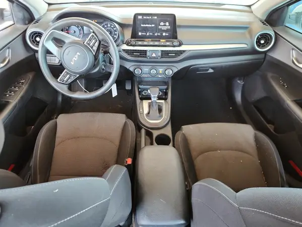 3KPF24AD7NE428952 2022 KIA FORTE - Image 8