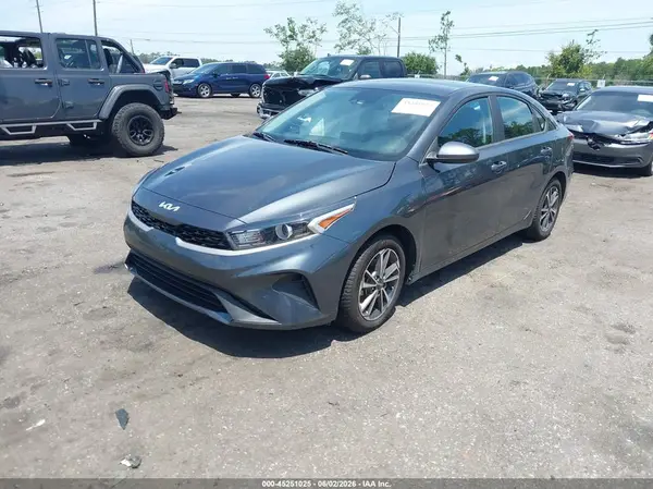 3KPF24AD7NE429714 2022 KIA FORTE - Image 2