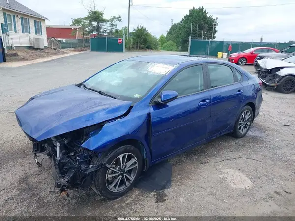 3KPF24AD7NE432905 2022 KIA FORTE - Image 2