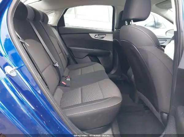 3KPF24AD7NE432905 2022 KIA FORTE - Image 8