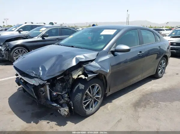 3KPF24AD7NE437036 2022 KIA FORTE - Image 2