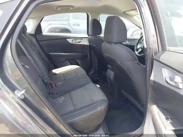 3KPF24AD7NE437036 2022 KIA FORTE - Image 8