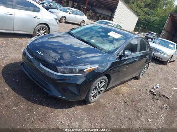 3KPF24AD7NE437330 2022 KIA FORTE - Image 2