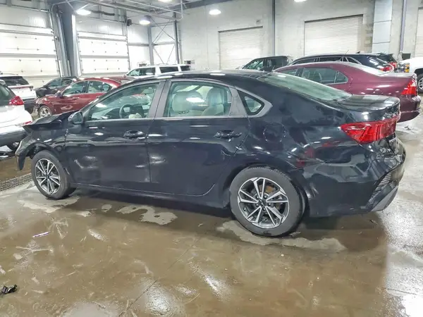 3KPF24AD7NE438624 2022 KIA FORTE - Image 2