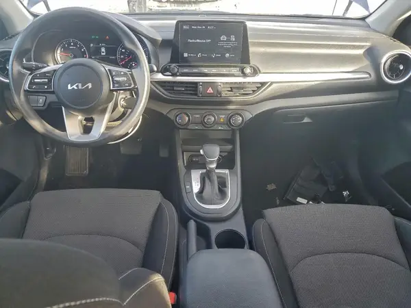 3KPF24AD7NE440261 2022 KIA FORTE - Image 8