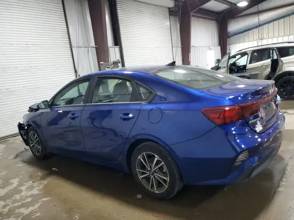 3KPF24AD7NE445220 2022 KIA FORTE - Image 2
