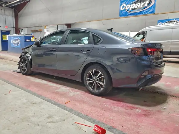 3KPF24AD7NE446254 2022 KIA FORTE - Image 2