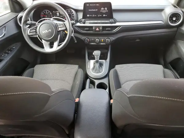 3KPF24AD7NE447923 2022 KIA FORTE - Image 8