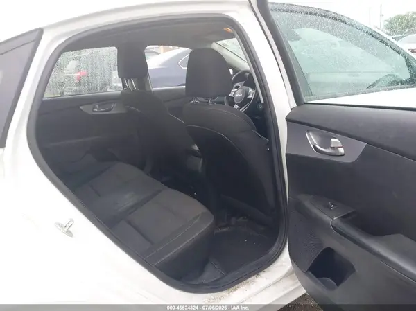 3KPF24AD7NE448926 2022 KIA FORTE - Image 8