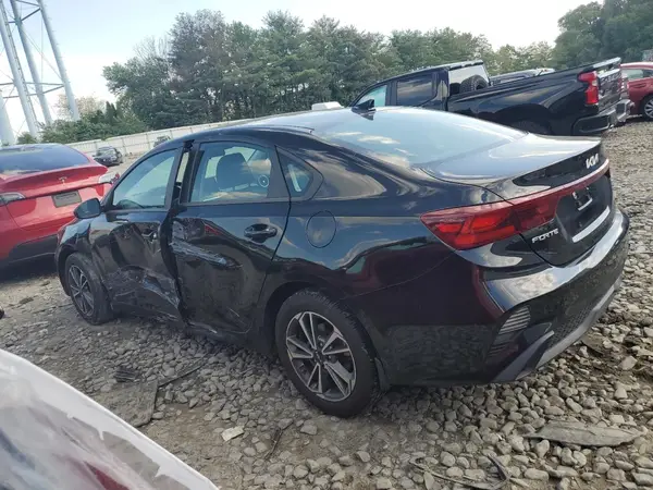 3KPF24AD7NE449154 2022 KIA FORTE - Image 2