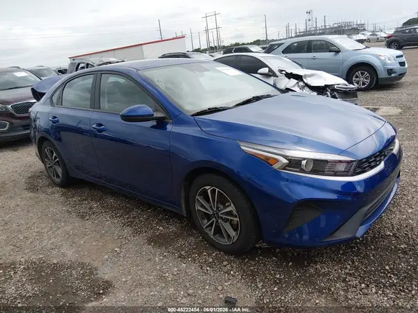 3KPF24AD7NE449770 2022 KIA FORTE - Image 1